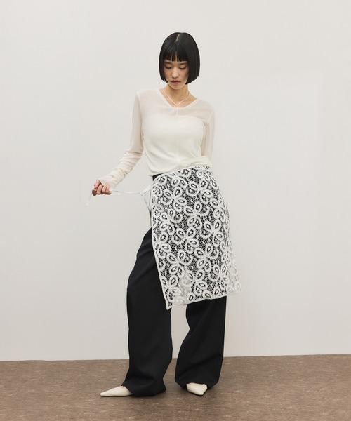 ADAM ET ROPE'（アダムエロペ）の「vintage stock lace scarf（バンダナ/スカーフ・レディース・ホワイト・FREE）」の2枚目の写真