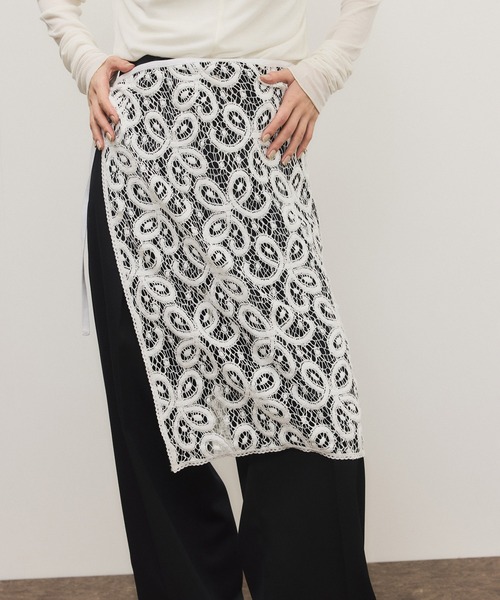 ADAM ET ROPE'（アダムエロペ）の「vintage stock lace scarf（バンダナ/スカーフ・レディース・ホワイト・FREE）」の4枚目の写真