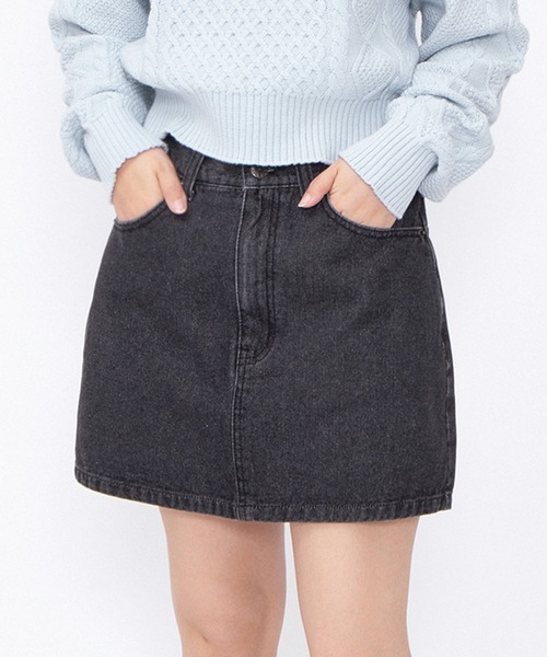PUNYUS（プニュズ）の「台形デニムミニスカート（デニムスカート・レディース・ブラック/ライトブルー・2/1/5/4/3）」の14枚目の写真
