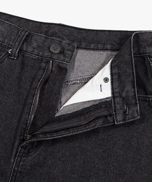 PUNYUS（プニュズ）の「台形デニムミニスカート（デニムスカート・レディース・ブラック/ライトブルー・2/1/5/4/3）」の4枚目の写真