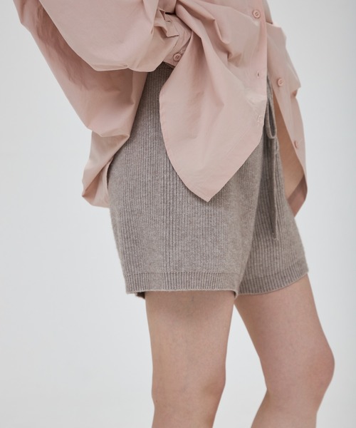 full/fill.(フルフィル)の「rib knit short pants / リブニットショートパンツ(その他パンツ・レディース・アイボリー・FREE)」の7枚目の写真