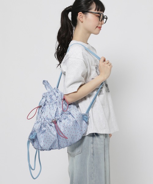 niko and...(ニコアンド)の「【A4サイズ収納可能】ドロストナップサック(バックパック/リュック・レディース・その他1/チェック/ブルー/ブラック/アイボリー・0)」の7枚目の写真