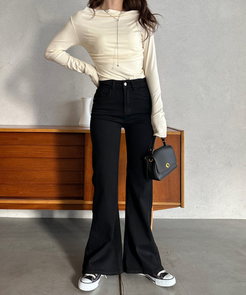Eclat one(エクラワン)の「【Eclat one】フレアシルエット デニムパンツ(デニムパンツ・レディース・ブラック/ブルー/ホワイト・S/M)」の11枚目の写真