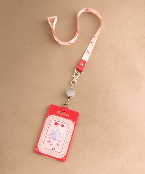 Cath Kidston(キャスキッドソン)の「ランヤード Valentines(パスケース・レディース・レッド・FREE)」の1枚目の写真