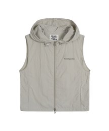 Rest&Recreation（レストアンドレクリエーション）の「NYLON HOOD VEST+GYM SACK SET - LIGHT BEIGE（ベスト）」