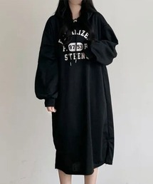 ボリュームスリーブロゴスウェットワンピース