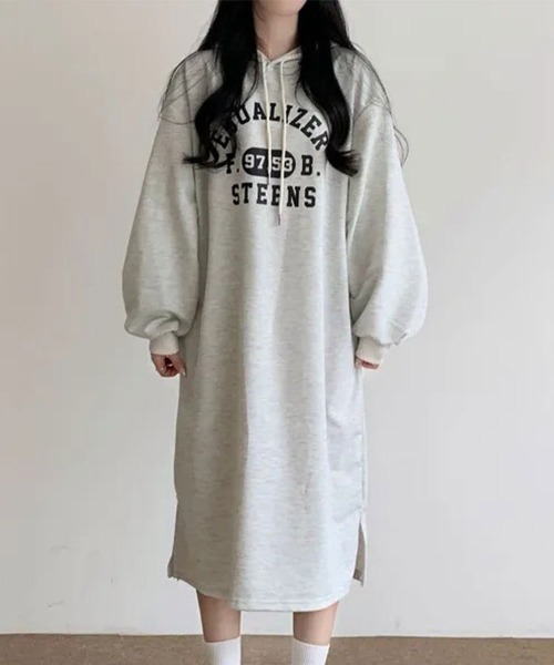 SallyLunn(サリーラン)の「ボリュームスリーブロゴスウェットワンピース(ワンピース・レディース・ライトグレー/ブラック・LARGE/MEDIUM)」の8枚目の写真