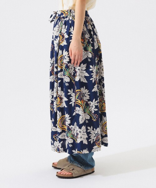 SUN SURF(サンサーフ)の「【8/6再値下げ】【別注】SUN SURF / ギャザー ロング スカート(スカート・レディース・ブラック/ネイビー・ONE SIZE)」の18枚目の写真