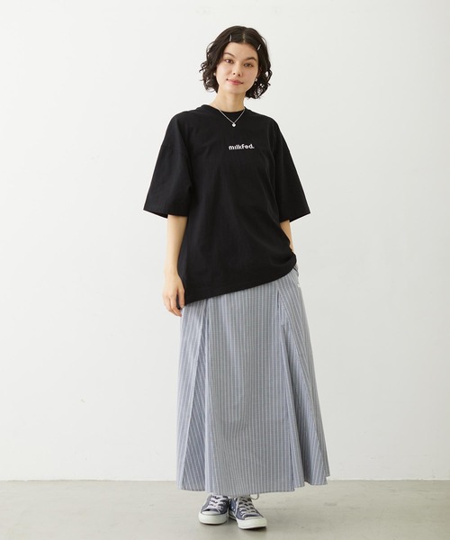 MILKFED.(ミルクフェド)の「CUT OUT LOGO GINGHAM FLOWER WIDE S/S TEE(Tシャツ/カットソー・レディース・ブラック/ライトピンク/オフホワイト・S/M/L)」の20枚目の写真