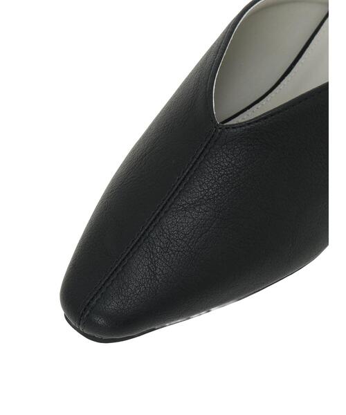 Te chichi(テチチ)の「スリットカットミュール(パンプス・レディース・オフホワイト/ブラック・37/38)」の8枚目の写真