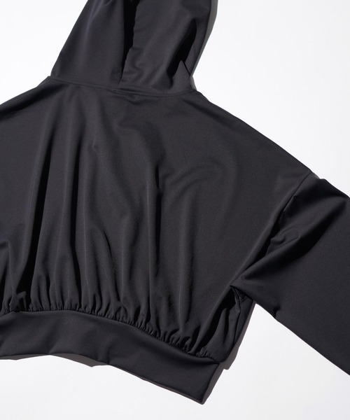 TAION(タイオン)の「TAION / タイオン BASIC SPORTS UV DRY RASH GUARD SHORT PARKA (TAION-W106STRGBS) ラッシュガード ショート丈 プルオーバーパーカー(パーカー・レディース・ブラック・MEDIUM/LARGE/X-LARGE)」の8枚目の写真