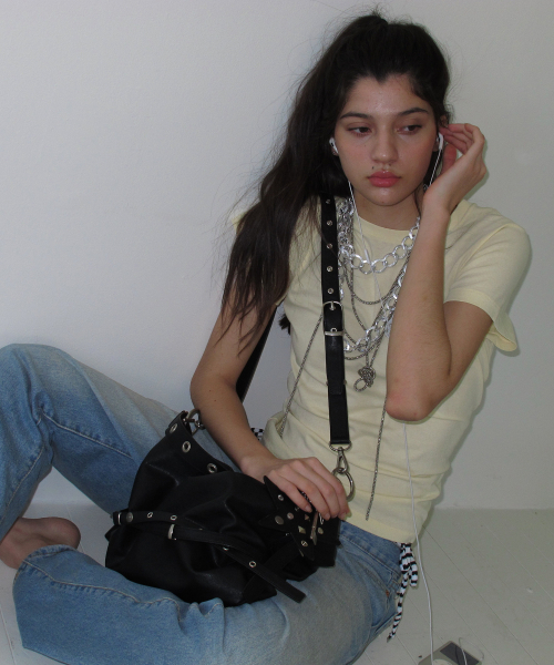 YEOMIMの「slouchy bag (black)(ショルダーバッグ・レディース・その他・FREE)」の4枚目の写真
