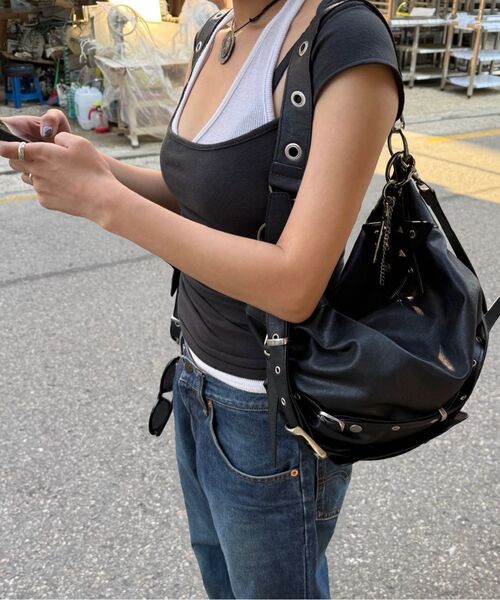 YEOMIMの「slouchy bag (black)(ショルダーバッグ・レディース・その他・FREE)」の9枚目の写真