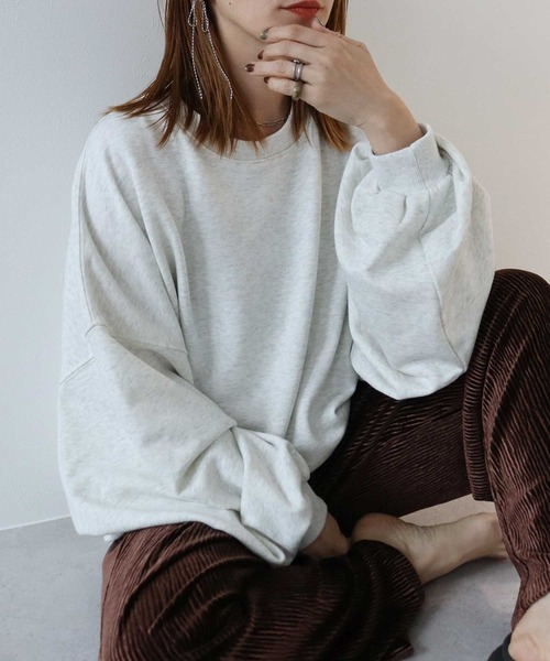 zena（ジェナ）の「ボリュームスリーブカットオフスウェット（スウェット・レディース・オレンジ/オートミール/チャコール/ピンク・FREE）」の16枚目の写真