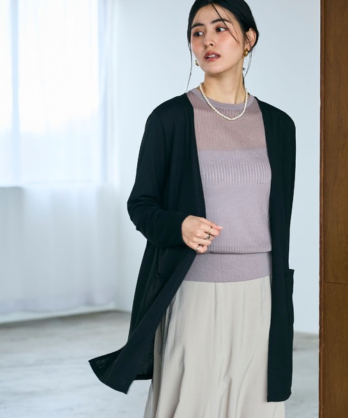 CROSS FUNCTION（クロスファンクション）の「《洗える》エブ楽 シアーVネックミドルカーディガン【CROSS FUNCTION/クロスファンクション】（カーディガン/ボレロ・レディース・ブラック/オフホワイト/ネイビー/ライトグレー・M/L/LL）」の3枚目の写真