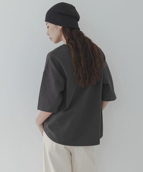 URBAN RESEARCH Sonny Label(アーバンリサーチサニーレーベル)の「コットンハーフスリーブプルオーバー(Tシャツ/カットソー・レディース・ブルー/チャコールグレー/ベージュ・FREE)」の1枚目の写真