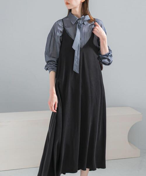 URBAN RESEARCH ROSSO WOMEN（アーバンリサーチ　ロッソ）の「2WAYキュプラ混キャミワンピース（ワンピース・レディース・ベージュ/ブルー/ブラック・FREE）」の14枚目の写真