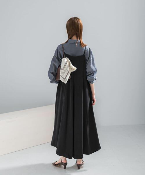 URBAN RESEARCH ROSSO WOMEN（アーバンリサーチ　ロッソ）の「2WAYキュプラ混キャミワンピース（ワンピース・レディース・ベージュ/ブルー/ブラック・FREE）」の16枚目の写真