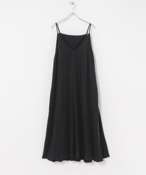 URBAN RESEARCH ROSSO WOMEN（アーバンリサーチ　ロッソ）の「2WAYキュプラ混キャミワンピース（ワンピース・レディース・ベージュ/ブルー/ブラック・FREE）」の17枚目の写真