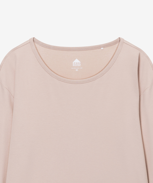 BASIC HOUSE(ベーシックハウス)の「レディース チャラン スパン Uネック オーバーサイズ 長袖Tシャツ ダークベージュ(Tシャツ/カットソー・レディース・ダークベージュ・100/85/90/95)」の9枚目の写真
