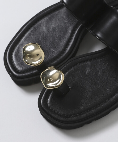 ATELIER BRUGGE（アトリエブルージュ）の「ATELIER BRUGGE/アトリエブルージュ メタルプレート フラット トングサンダル / 2.5cmソール (22.5cm～24.5cmサイズ展開)（サンダル・レディース・レオパード/ブラック・SMALL/MEDIUM/LARGE）」の15枚目の写真