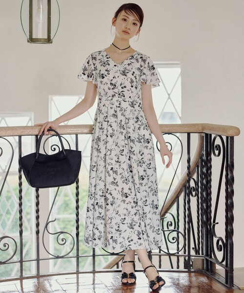 TOCCA(トッカ)の「TOUCH OF CRESTA NYLON TOTE ナイロントートバッグ(トートバッグ・レディース・レッド系/ライトグレー系/ネイビー系/ブラック系・F)」の7枚目の写真