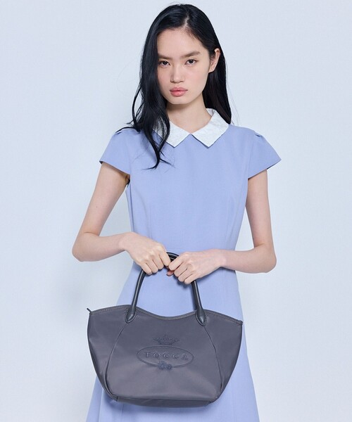 TOCCA(トッカ)の「TOUCH OF CRESTA NYLON TOTE ナイロントートバッグ(トートバッグ・レディース・レッド系/ライトグレー系/ネイビー系/ブラック系・F)」の14枚目の写真