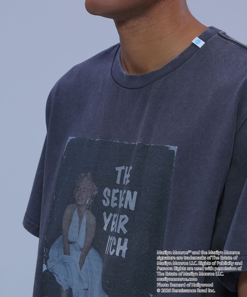 ADPOSION(アドポーション)の「【Marilyn Monroe / マリリン・モンロー】フォトプリントクルーネックTシャツ(Tシャツ/カットソー・レディース・グレー系1/ホワイト系1/ホワイト系2/グレー系2・MEDIUM/LARGE/X-LARGE)」の15枚目の写真