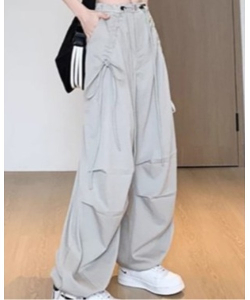 LAUTRE COTE(ロウトレコウト)の「ドローコードイージーパンツ(カーゴパンツ・レディース・ブラック/グレー・X-LARGE/LARGE/MEDIUM/SMALL)」の16枚目の写真