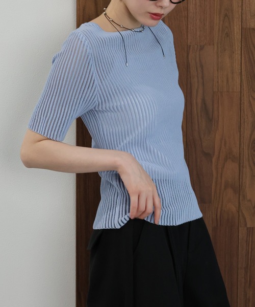 J by blue(ジェイバイブルー)の「ボートネックシアーリブニット(ニット/セーター・レディース・ブラック/ブルー/オフホワイト・MEDIUM)」の13枚目の写真