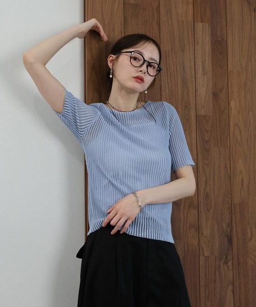 J by blue(ジェイバイブルー)の「ボートネックシアーリブニット(ニット/セーター・レディース・ブラック/ブルー/オフホワイト・MEDIUM)」の14枚目の写真