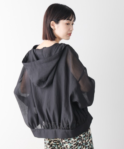 Bou Jeloud(ブージュルード)の「フード付シアーマウンテンパーカー(シャツ/ブラウス・レディース・アイボリー/ブラック・38)」の17枚目の写真