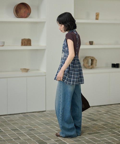 LAULEN（ローレン）の「check halter neck flare tops /チェック柄ホルターネックフレアノースリトップス（その他トップス・レディース・ブルー/ブラック・FREE）」の4枚目の写真