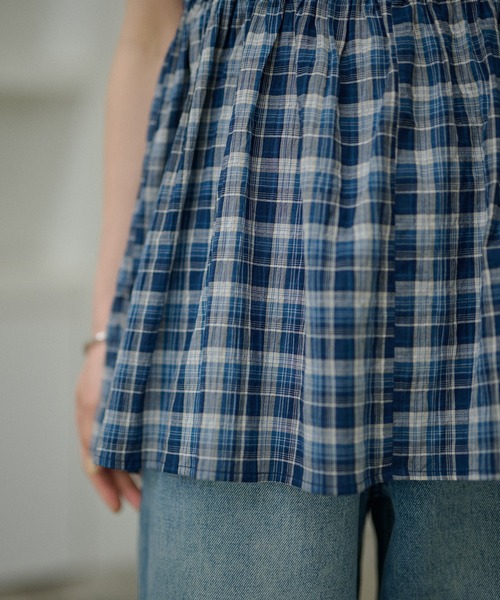 LAULEN（ローレン）の「check halter neck flare tops /チェック柄ホルターネックフレアノースリトップス（その他トップス・レディース・ブルー/ブラック・FREE）」の12枚目の写真