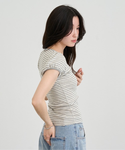 NUJOH(ヌゾ)の「Slim Border Short Sleeve Top / スリムボーダーショートスリーブトップ(Tシャツ/カットソー・レディース・グレー/ブラック・FREE)」の5枚目の写真