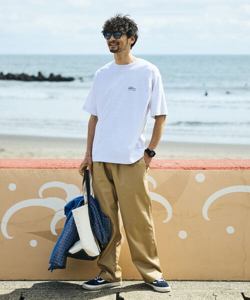 Jonas Claesson（ジョナスクレアッソン）の「JONAS CLAESSON/ジョナス クレアッソン Whale Shark Short Sleeve Tee/ホエールシャーク バックプリント Tシャツ（Tシャツ/カットソー・メンズ・ライトグレー/ホワイト/ブラック・LARGE/MEDIUM）」の4枚目の写真