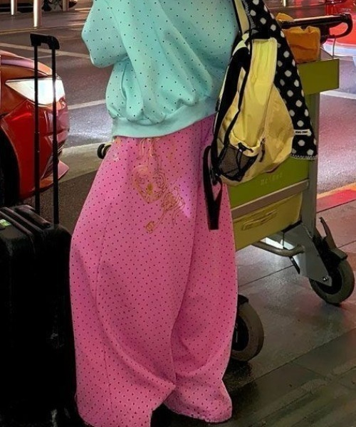 Vipoa（ヴィポア）の「Polka dot wide sweat pants（スウェットパンツ・レディース・ピンク/ライトイエロー・FREE）」の13枚目の写真