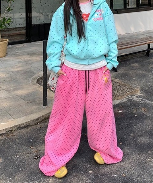 Vipoa（ヴィポア）の「Polka dot wide sweat pants（スウェットパンツ・レディース・ピンク/ライトイエロー・FREE）」の15枚目の写真