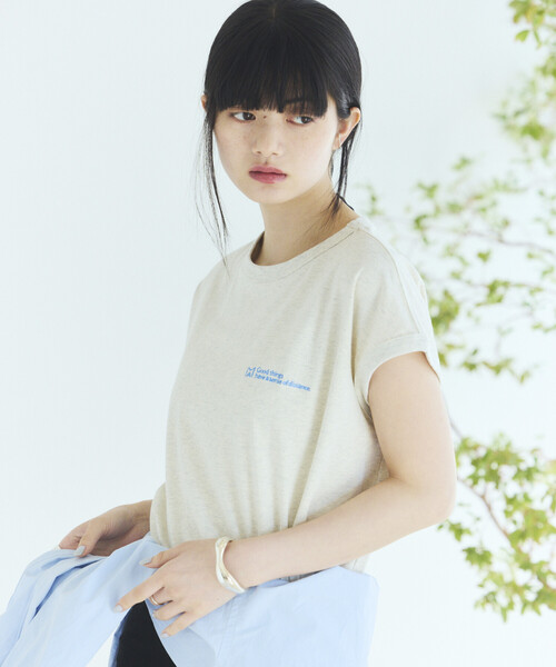 Firsthand(ファーストハンド)の「MA Firsthand/マ ファーストハンド ベーシック ロゴ フレンチスリーブ Tシャツ / BASIC LOGO FRENCH SLEEVE TEE(Tシャツ/カットソー・レディース・レッド/ブラウン/チャコールグレー/オフホワイト・FREE)」の21枚目の写真