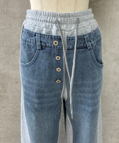 GLAMOROUS JANE(グラマラスジェーン)の「デニムサイドスウェット切替ワイドパンツ(デニムパンツ・レディース・ブラック/ブルー・FREE)」の19枚目の写真