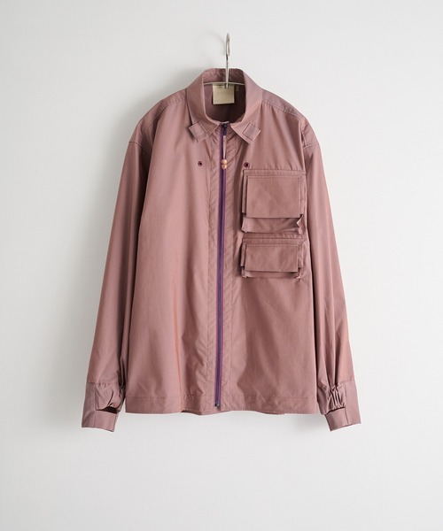 JIAN YE(ジェンイェ)の「FANG SHIRT(シャツ/ブラウス・メンズ・ブラック/ピンク・MEDIUM/LARGE)」の2枚目の写真