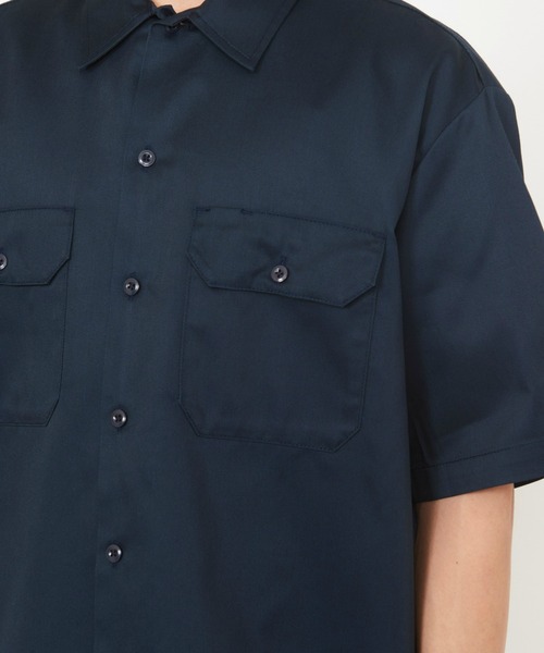 Dickies（ディッキーズ）の「Dickies/ディッキーズ ワークシャツ 半袖 "1574"（シャツ/ブラウス・メンズ・ベージュ/チャコールグレー・X-LARGE/LARGE/MEDIUM/SMALL）」の13枚目の写真
