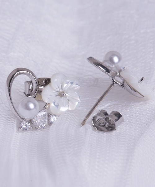 Peony(ピオニー)の「【Peony/ピオニー】デコハートデザインピアス(ピアス(両耳用)・レディース・ゴールド/シルバー/ピンクゴールド・FREE)」の9枚目の写真