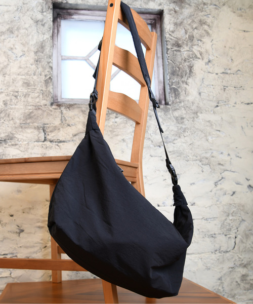 SLOW（スロウ）の「【SLOW】 span nylon-shoulder bag-L（ショルダー