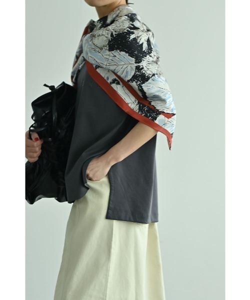 marjour(マージュール)の「90×90 BIG SCARF(バンダナ/スカーフ・レディース・その他3/その他2/その他1/その他4・FREE)」の9枚目の写真