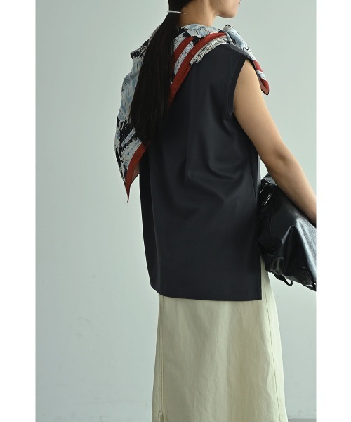 marjour(マージュール)の「90×90 BIG SCARF(バンダナ/スカーフ・レディース・その他3/その他2/その他1/その他4・FREE)」の12枚目の写真