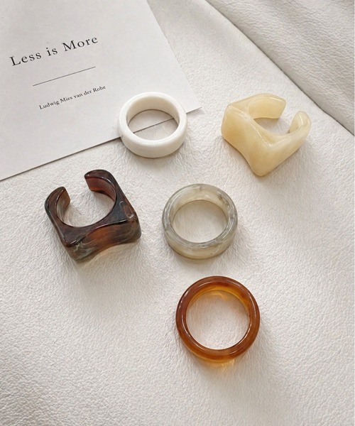 NOLITA LABORATORY(ノリータラボラトリー)の「【 NOLITA / ノリータ 】ボリューム アクリル リング 5点セット(リング・レディース・ブラウン・FREE)」の2枚目の写真