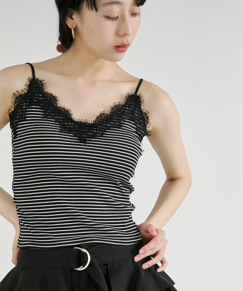 Ezick(エジック)の「Cup in lace trim camisole/カップインレーストリムキャミソール(キャミソール・レディース・ブラック/オフホワイト/ブラック系その他・FREE)」の11枚目の写真