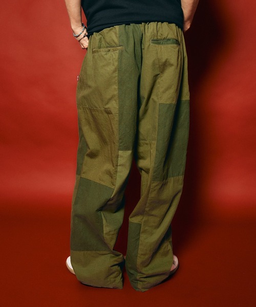 NineMicrophones(ナインマイクロフォンズ)の「PATCHWORK BAGGY PANTS(その他パンツ・メンズ・オリーブ/ブラック・X-LARGE/LARGE/MEDIUM/SMALL)」の12枚目の写真