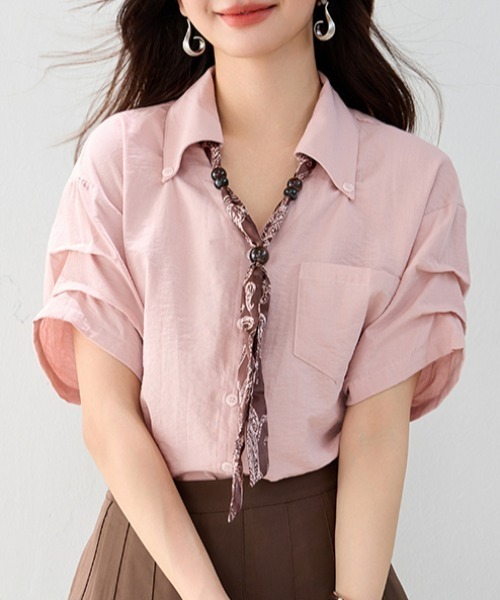 AMAJI(アマジ)の「スカーフ付き ドレープシャツ(シャツ/ブラウス・レディース・ライトピンク・SMALL/MEDIUM/LARGE/X-LARGE)」の1枚目の写真